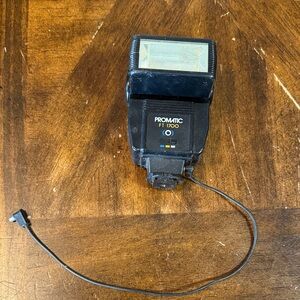 Promatic FT 1700 Black Camera Flash untested as is
